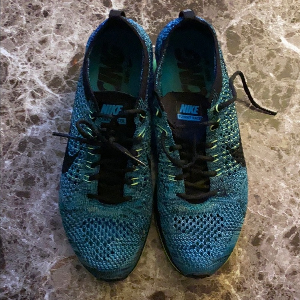 Flyknit Racer